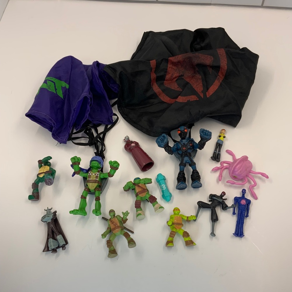 Playmates Teenage Mutant Ninja‎ Turtles Action Figure Lot Mixed Plastic 13pc